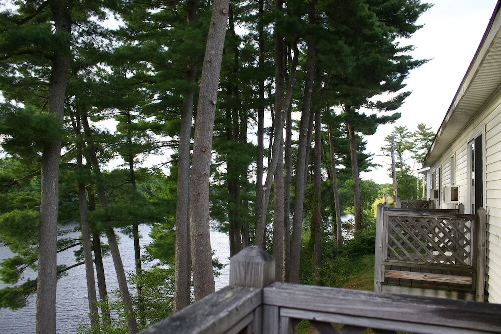 Фото Milford Motel On The River