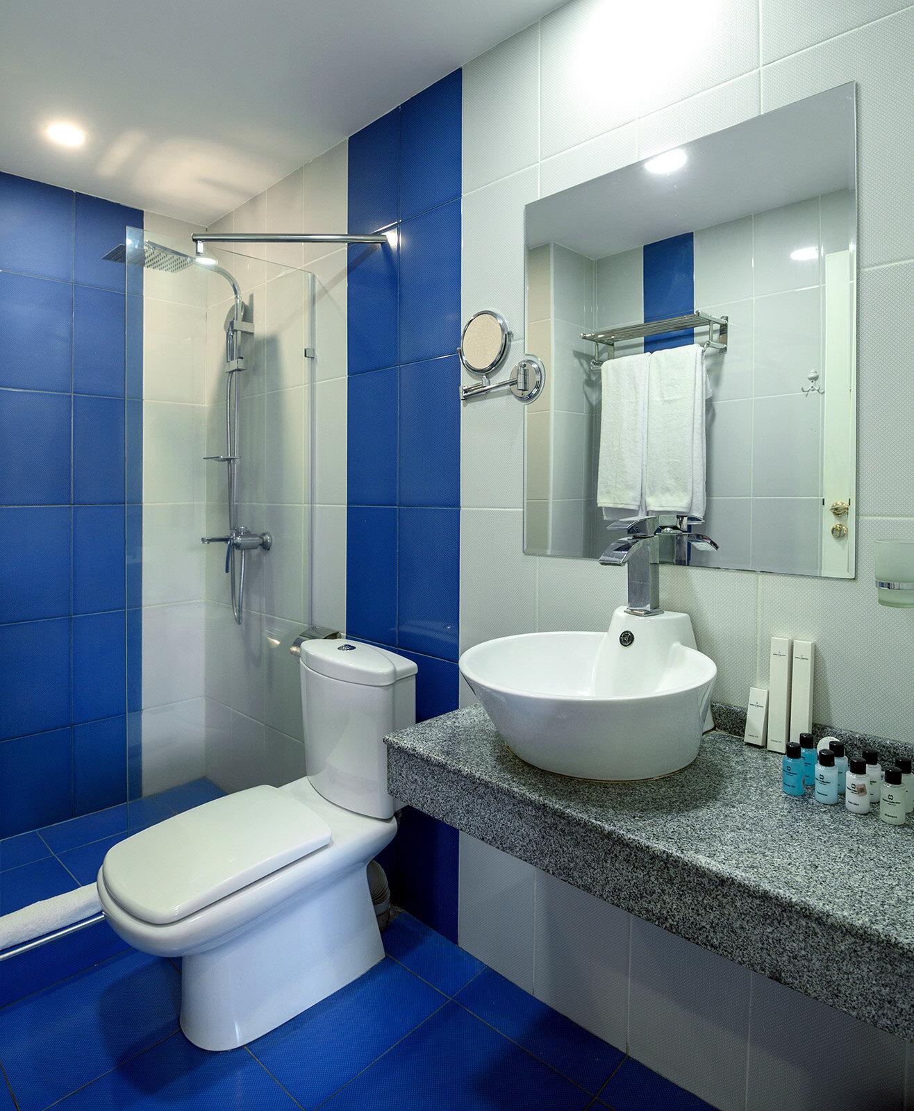 Фото Royal Plaza by Stellar Hotels