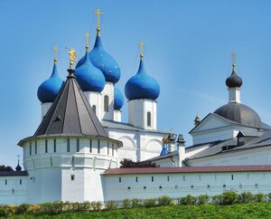 Vysotskiy monastery of St. Anne's Conception (Moscow Region, Serpukhov, mikrorayon Zaborye) ، دير، مسكن الرهبان، كنيسة