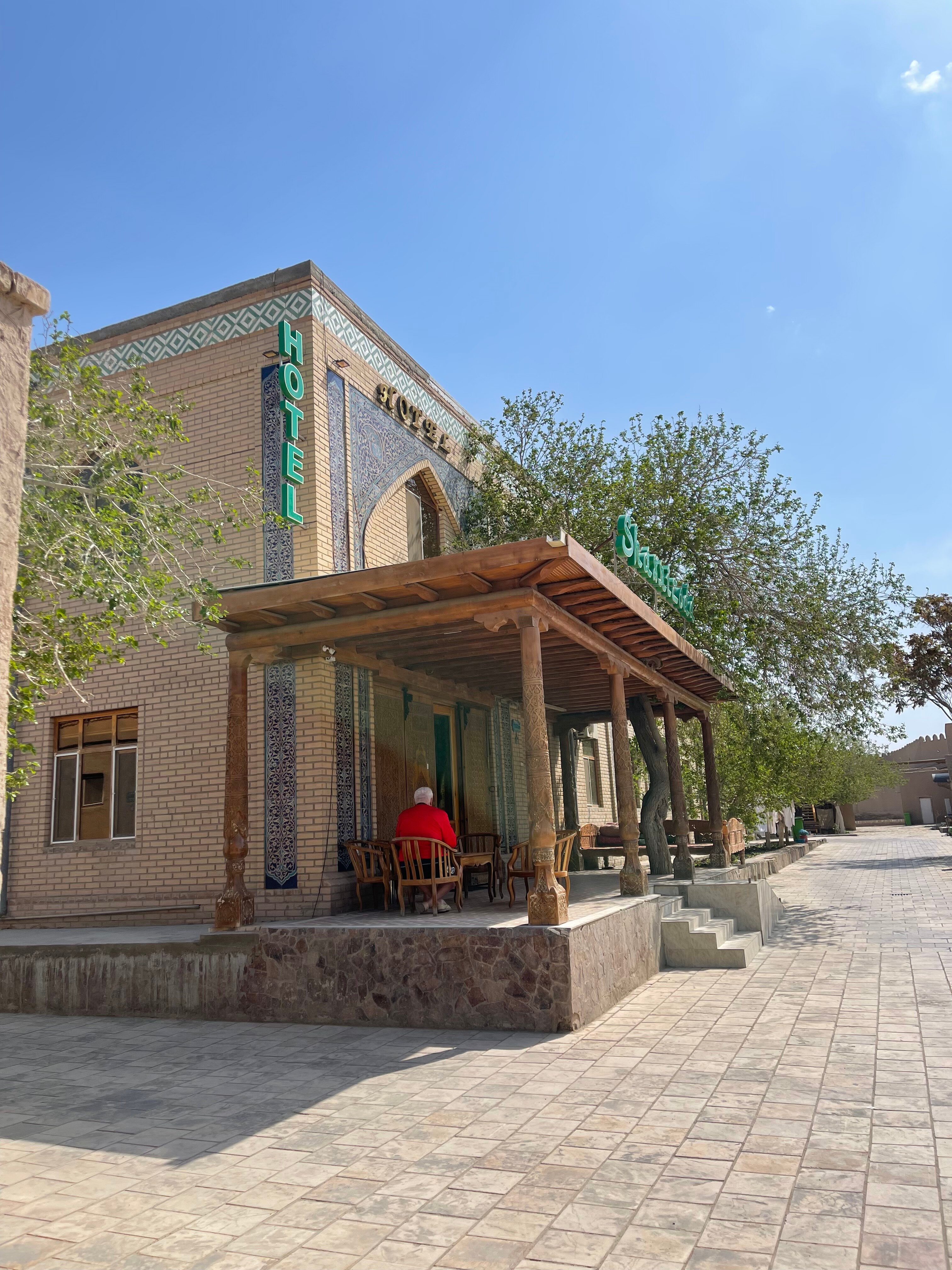 Фото отеля 1