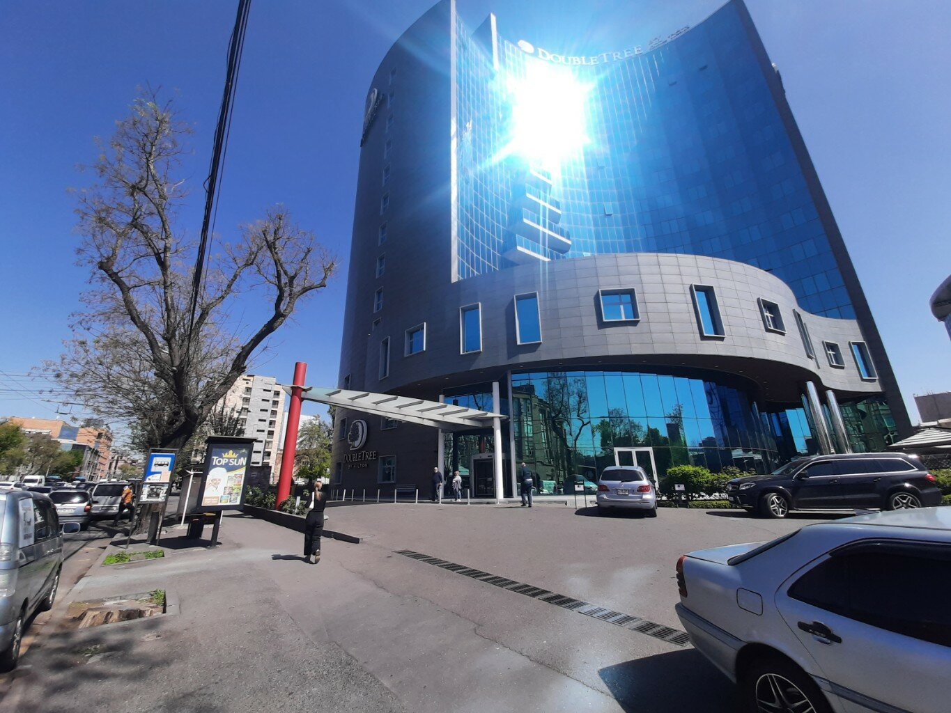 Фото DoubleTree by Hilton Hotel Yerevan City Centre