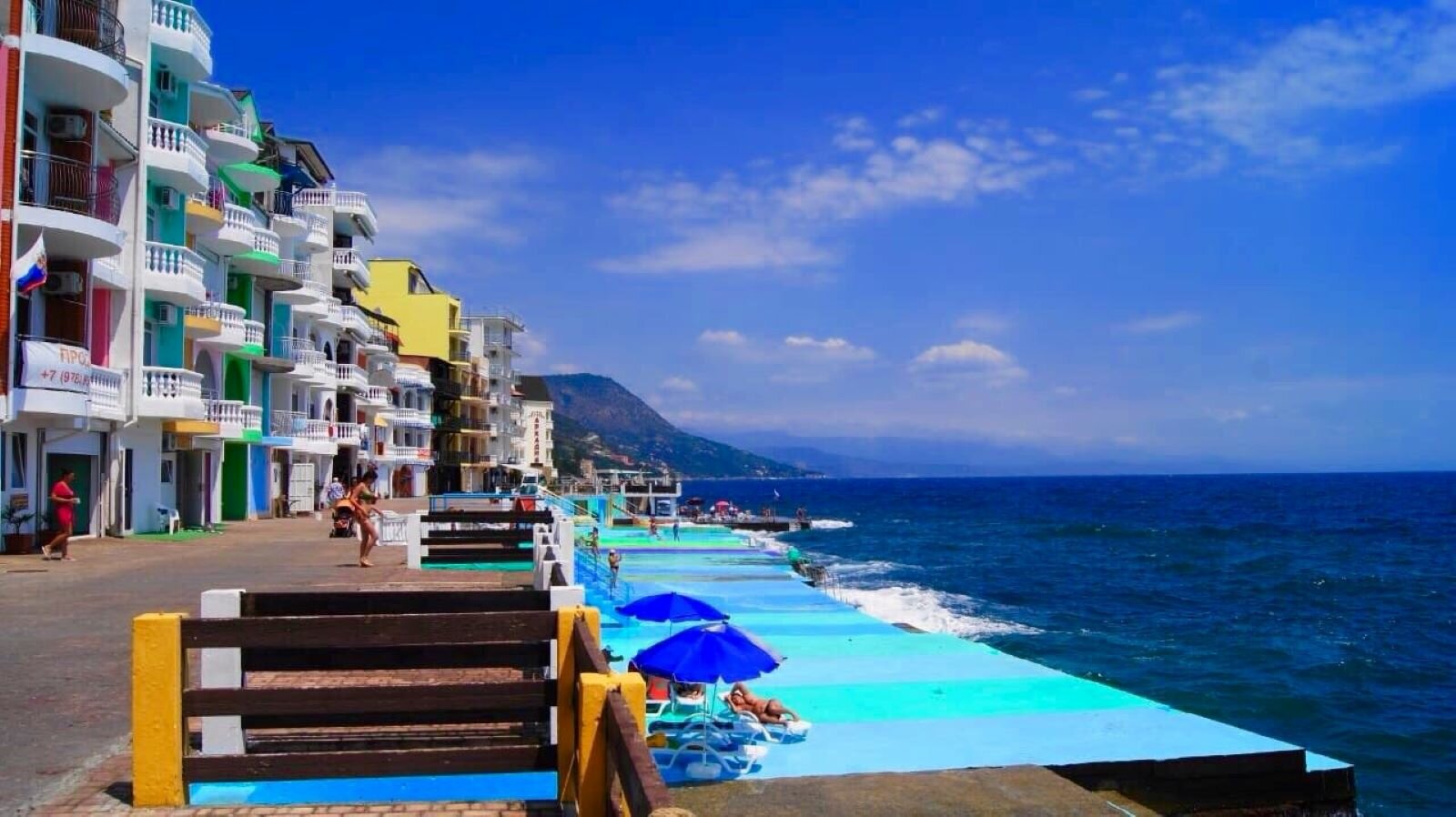 Фото отеля 1