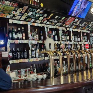 Mycroft pub (Velikiy Novgorod, Sofiyskaya Side District, Predtechenskaya Street, 13/6) ، حانة، بار