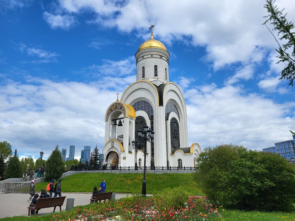 Orthodox church Tserkov Georgiya Pobedonostsa na Poklonnoy gore, Moscow, photo