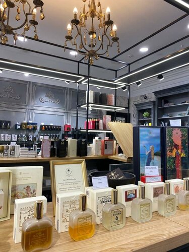 Адвокат түрмеде мафия бастығының жас әйелін трахает етеді.