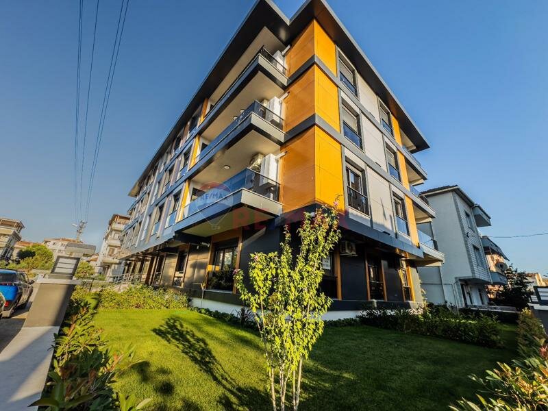 Agencia inmobiliaria Re/Max, , foto