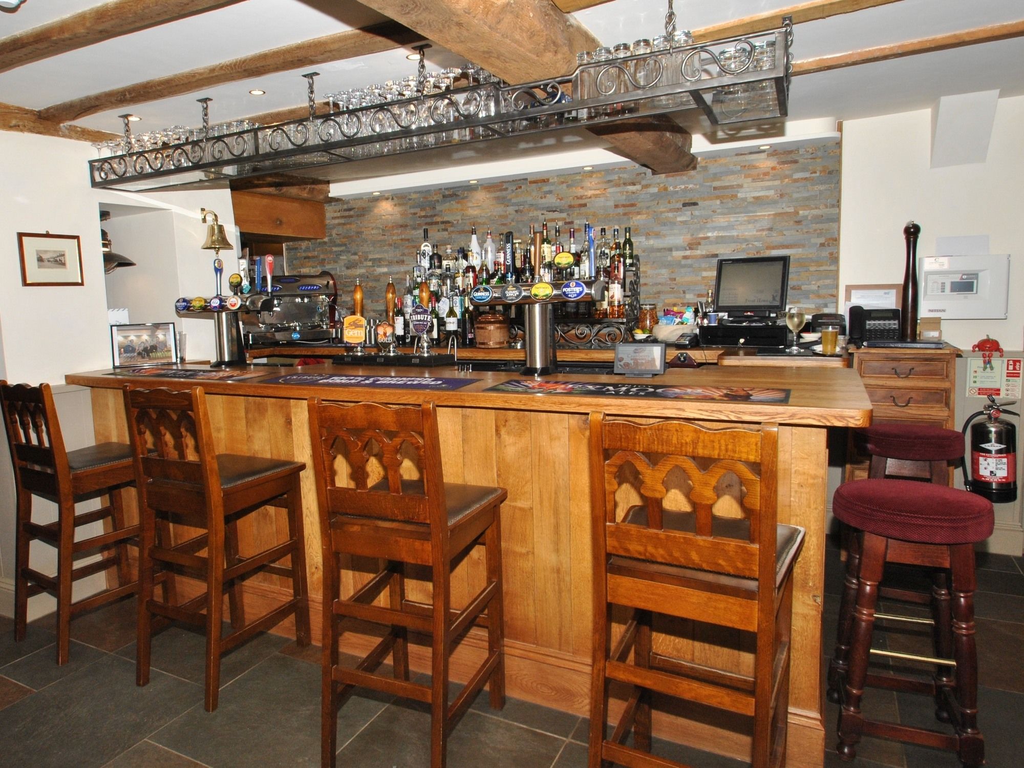 Фото The Hood Arms