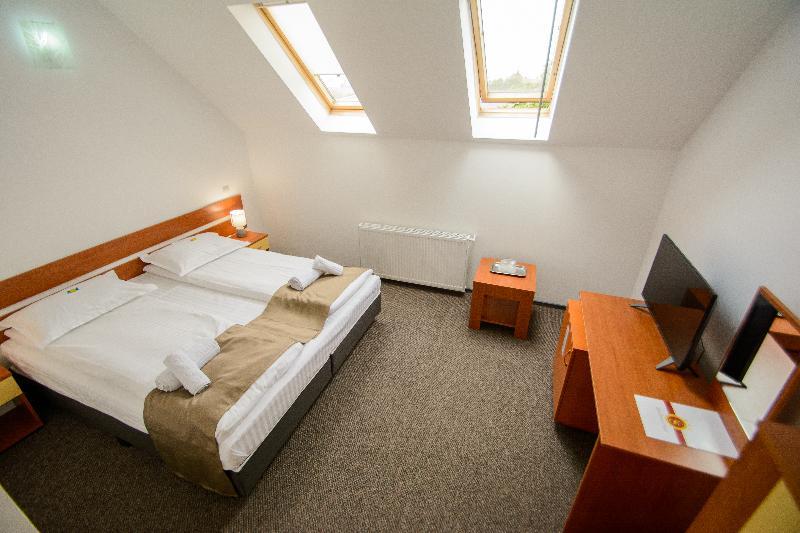 Фото Long Street Hotel