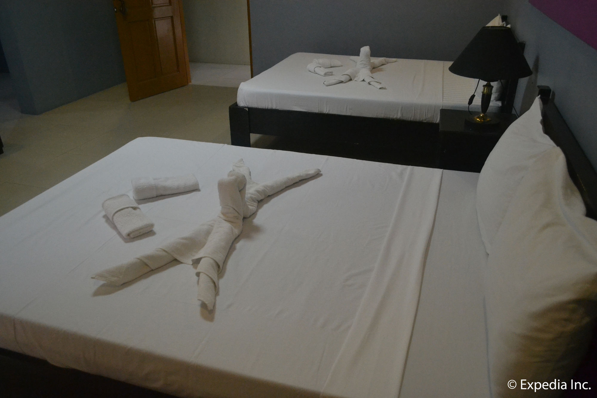 Фото The Q Hotel & Restaurant