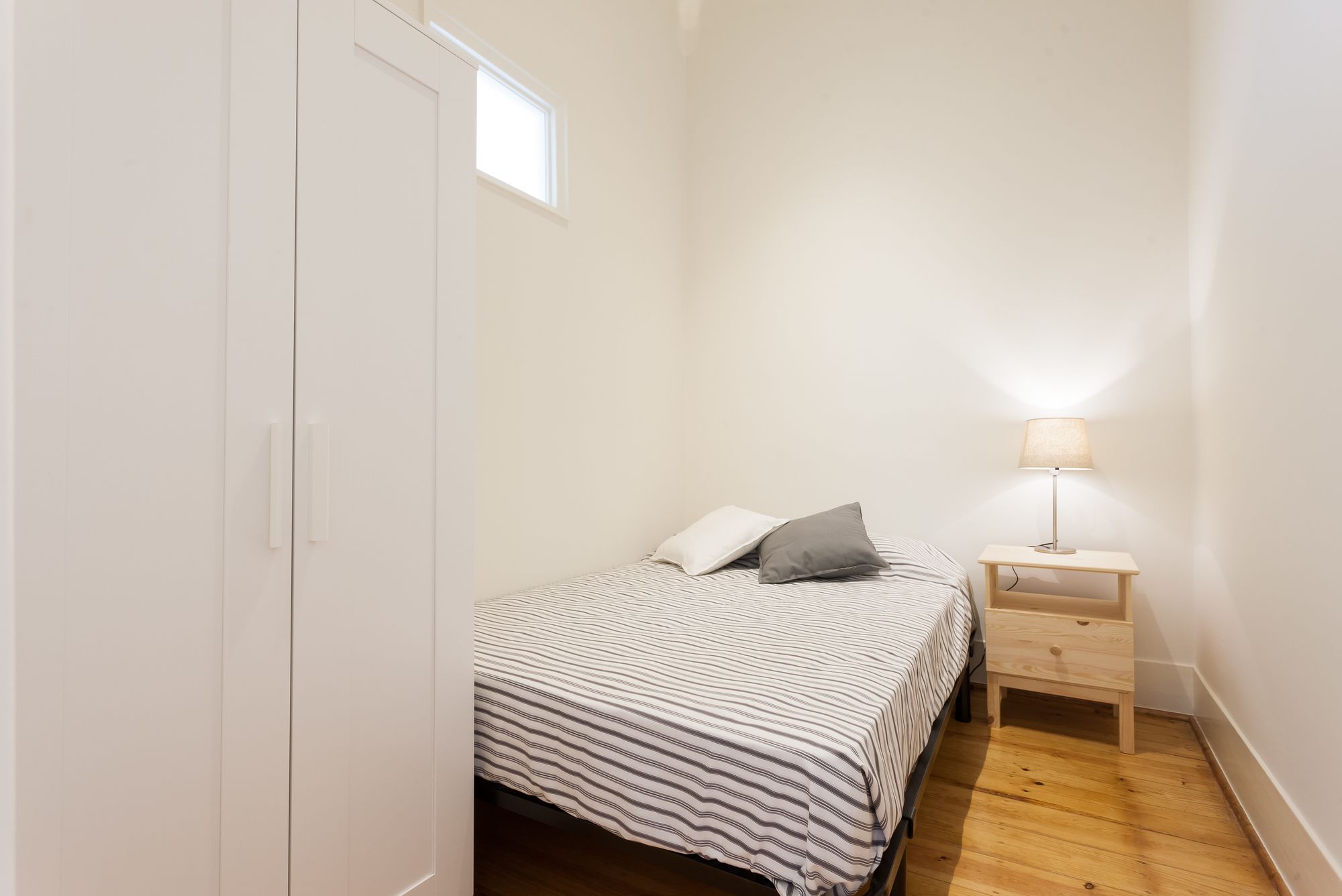 Фото Gonzalo's Guest Apartments - Downtown Historic Flats I