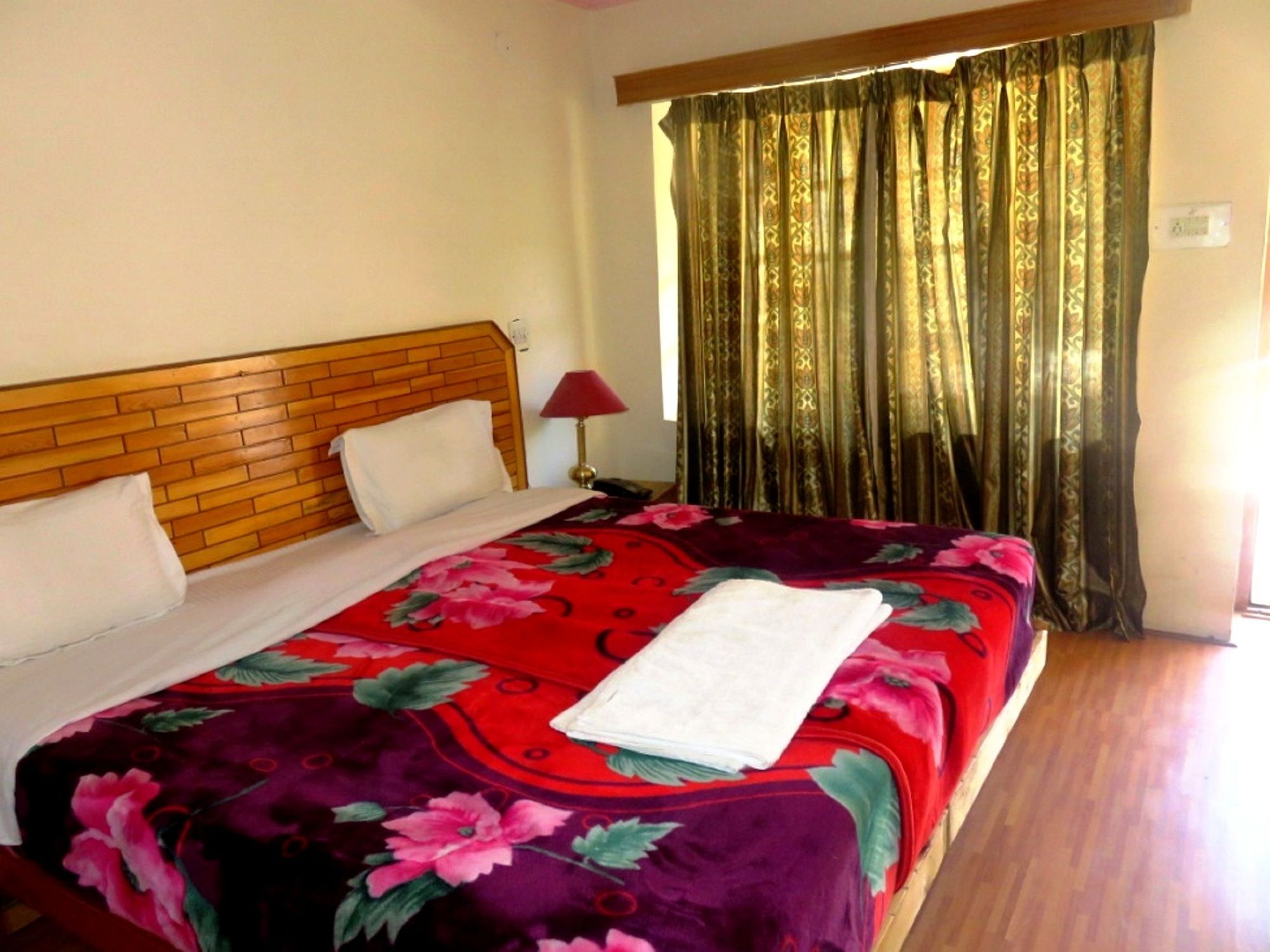 Фото Hotel Abu Palace