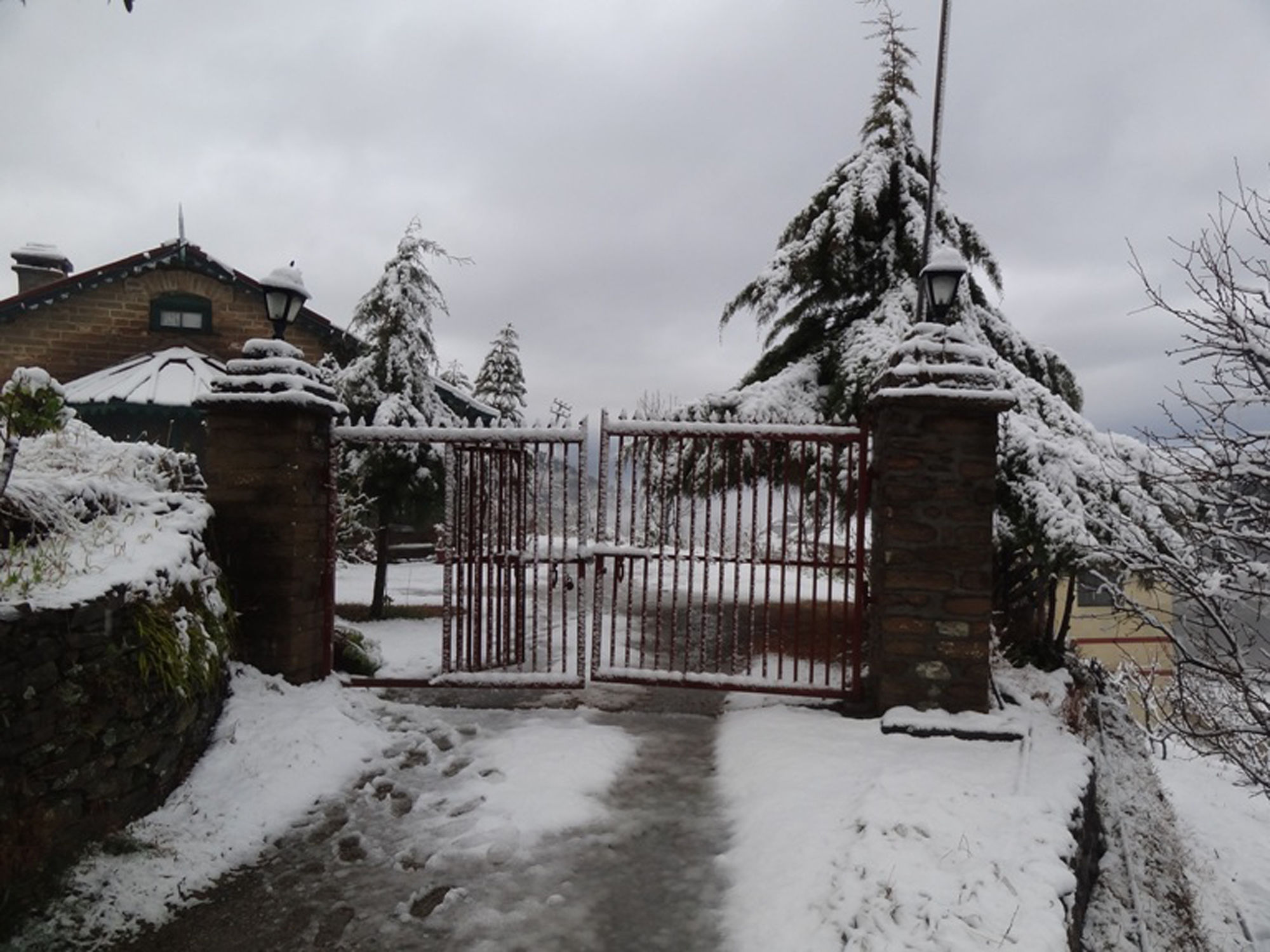 Фото Neemrana's - Ramgarh Bungalows