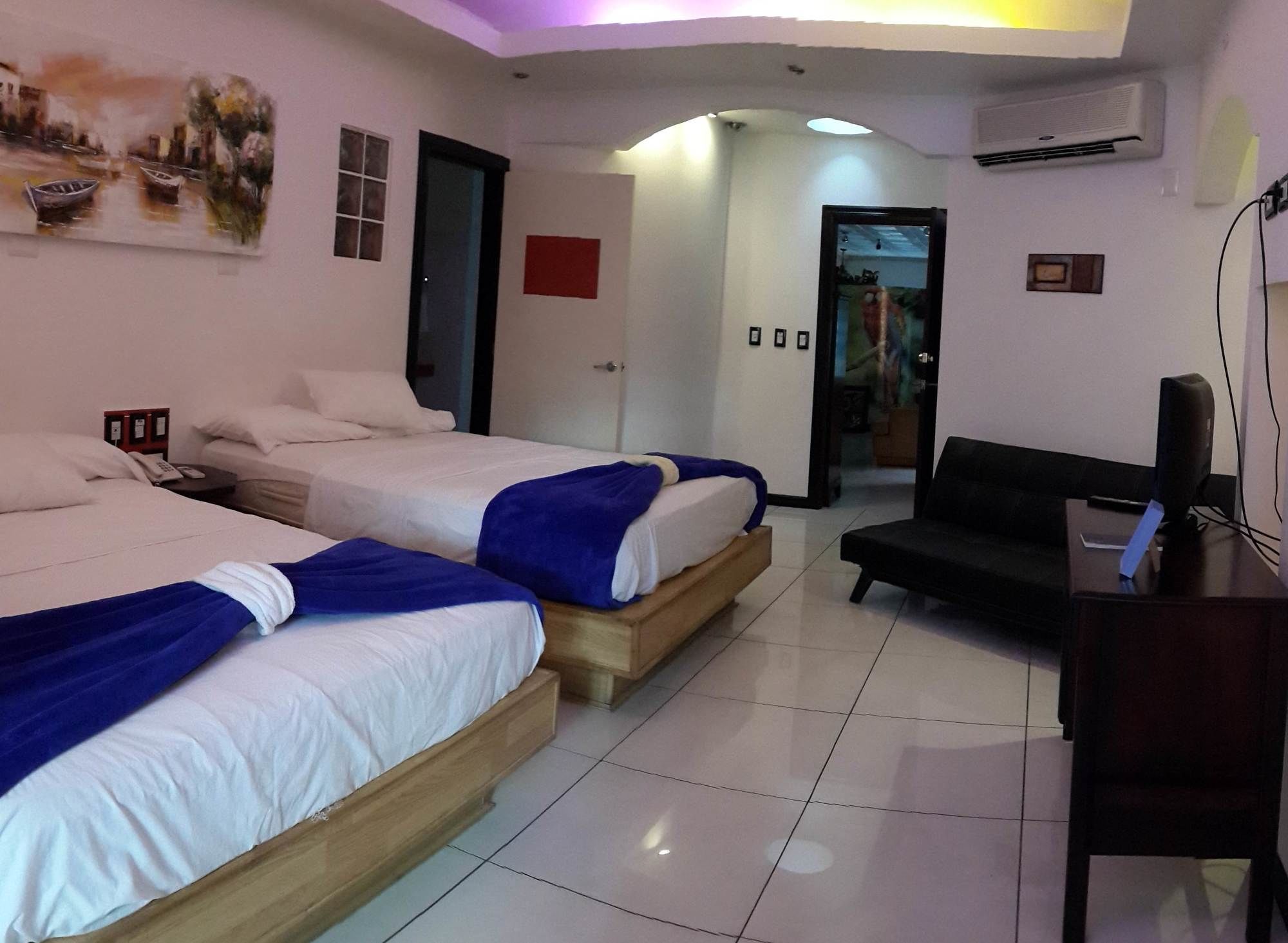 Фото отеля 4