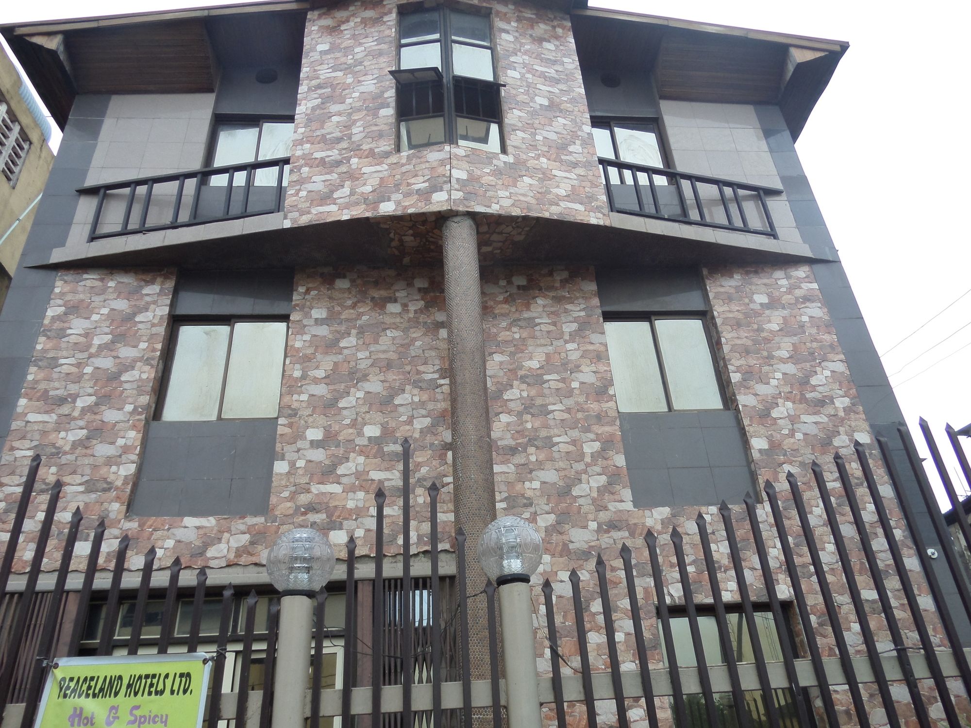 Фото Peaceland Hotel Ltd