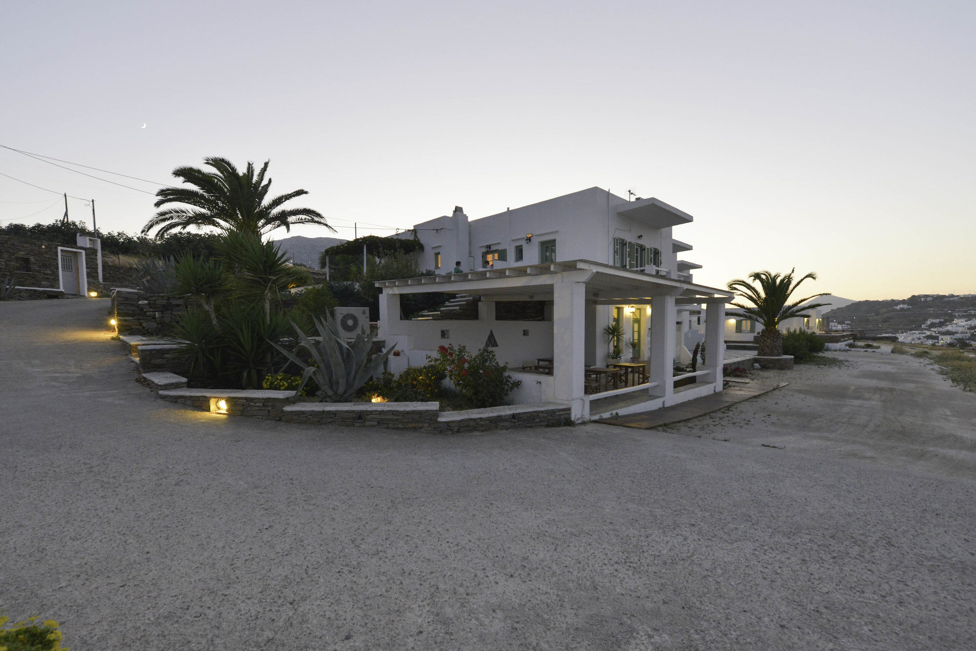 Фото Rooms & Apartments Archontou