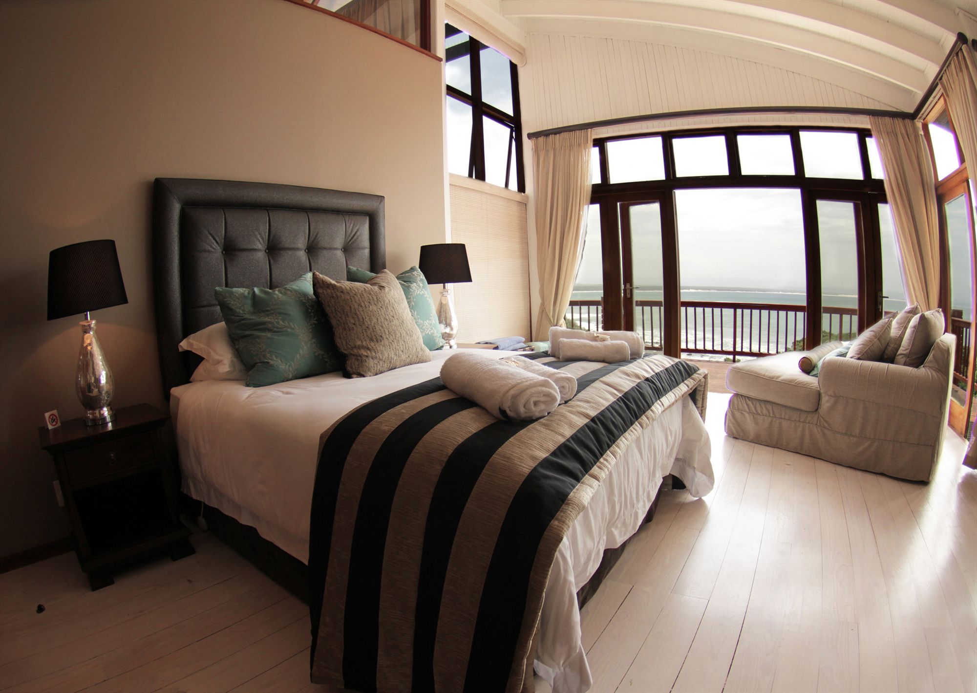 Фото Shaloha Guesthouse on Supertubes