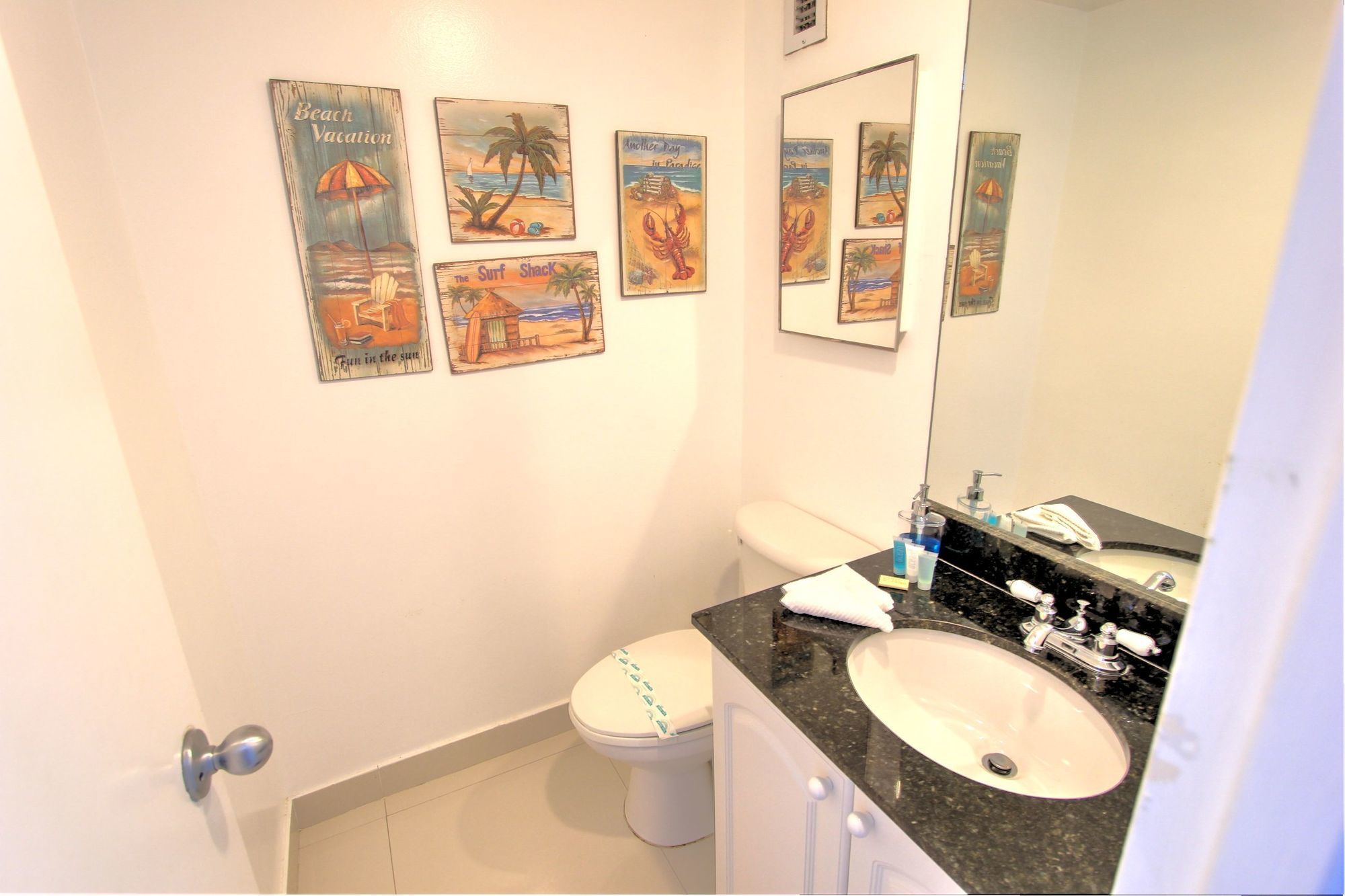 Фото Hollywood Condos