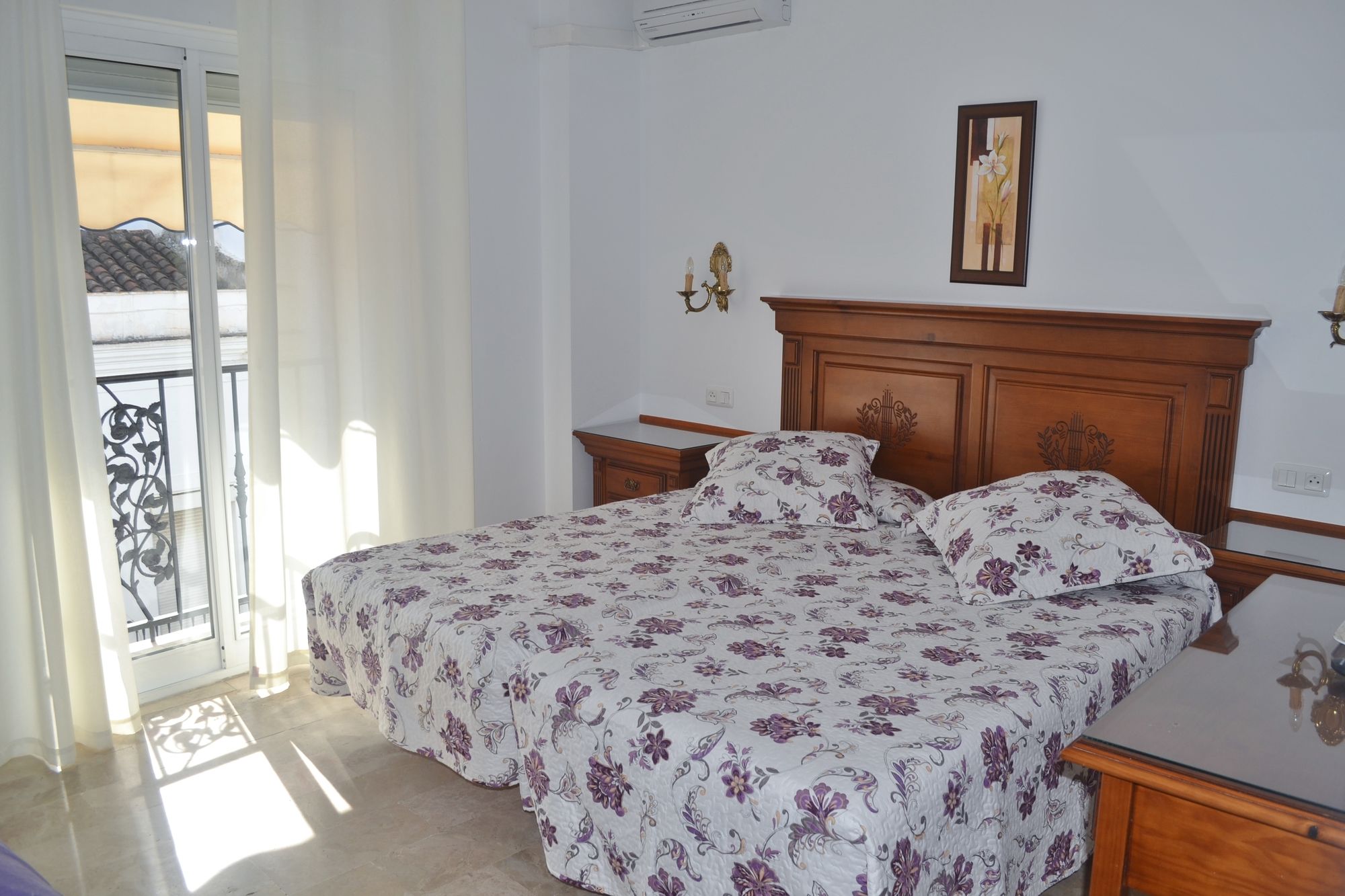Фото Hostal Dianes