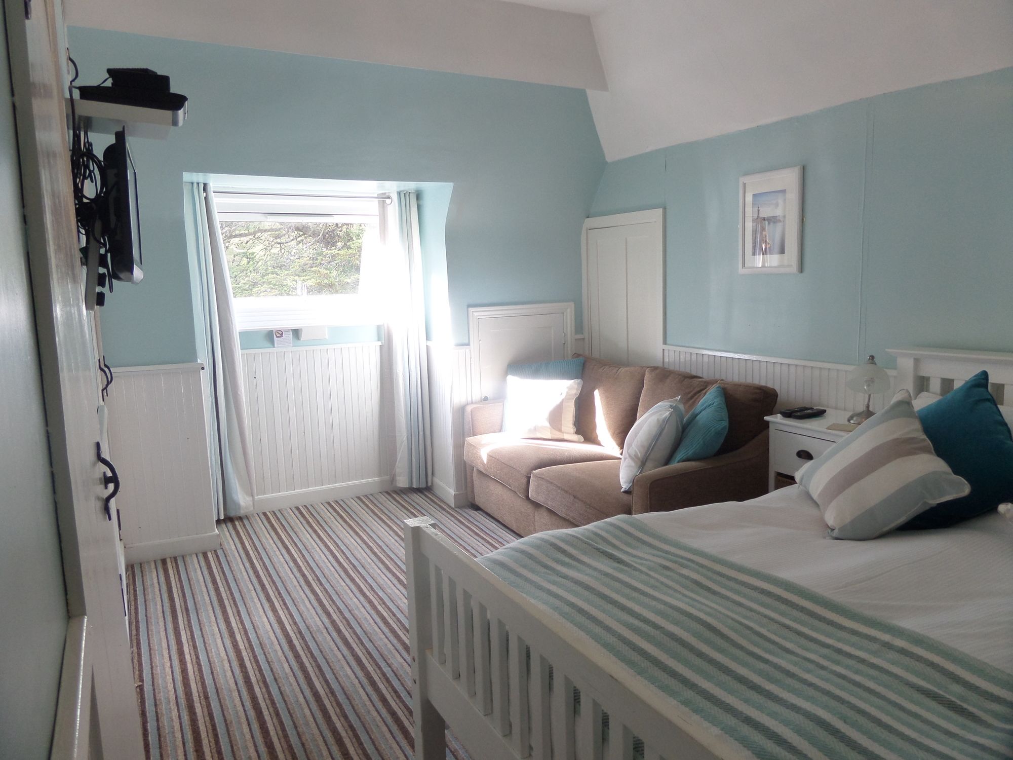 Фото Broomfield House