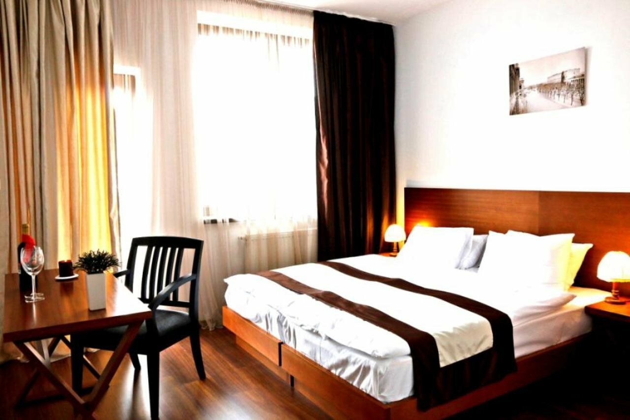 Фото отеля 2