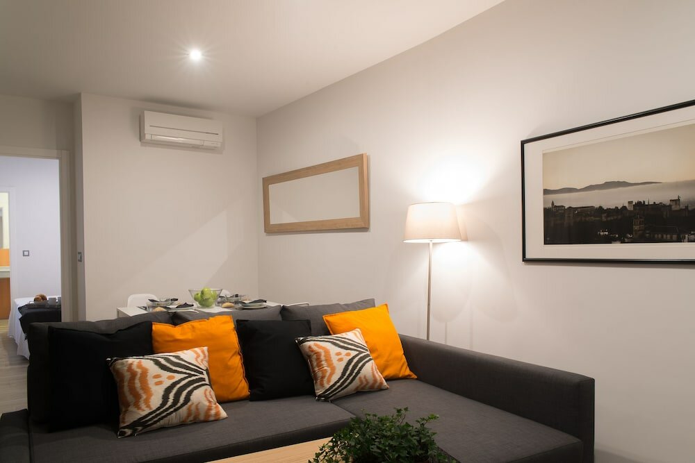 Фото Apartamentos Campo del Príncipe