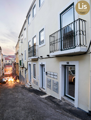 Lis Apartments