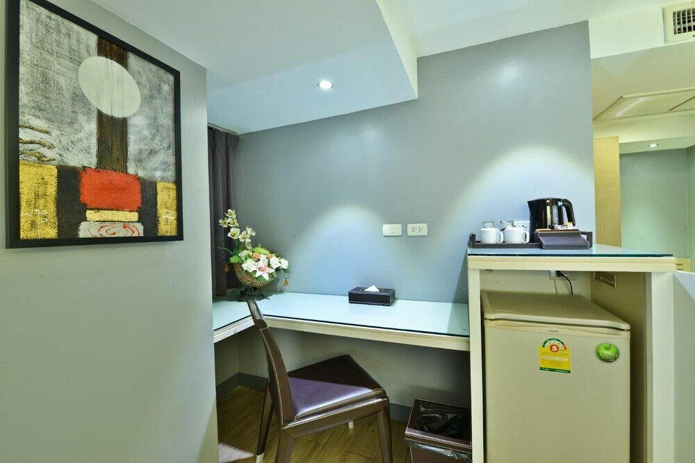 Фото Prestige Suites Nana