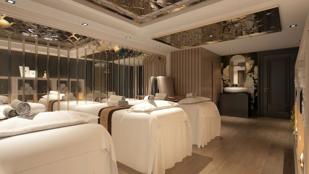 Фото S Central Hotel & SPA