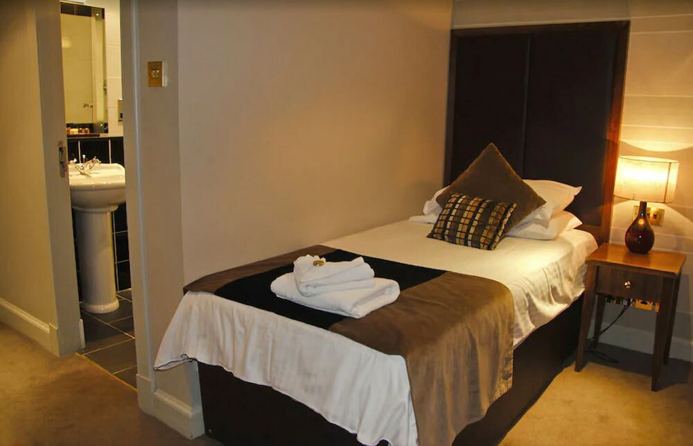 Фото Ballantrae Hotel