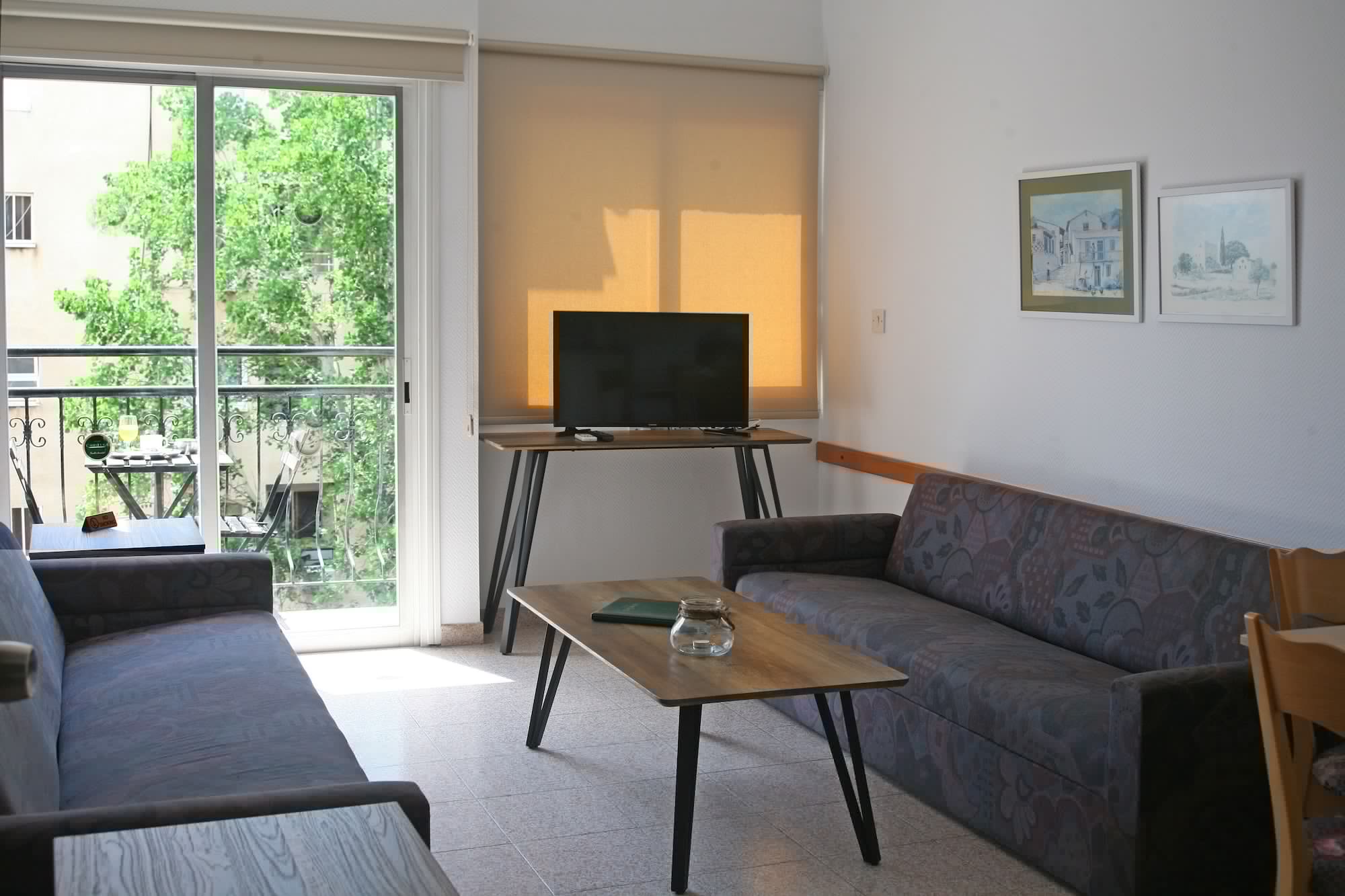 Фото Chrielka Hotel Apartments