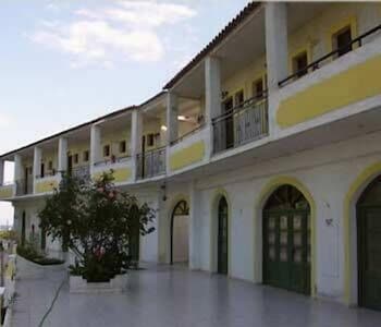 Фото Leftis Romantica