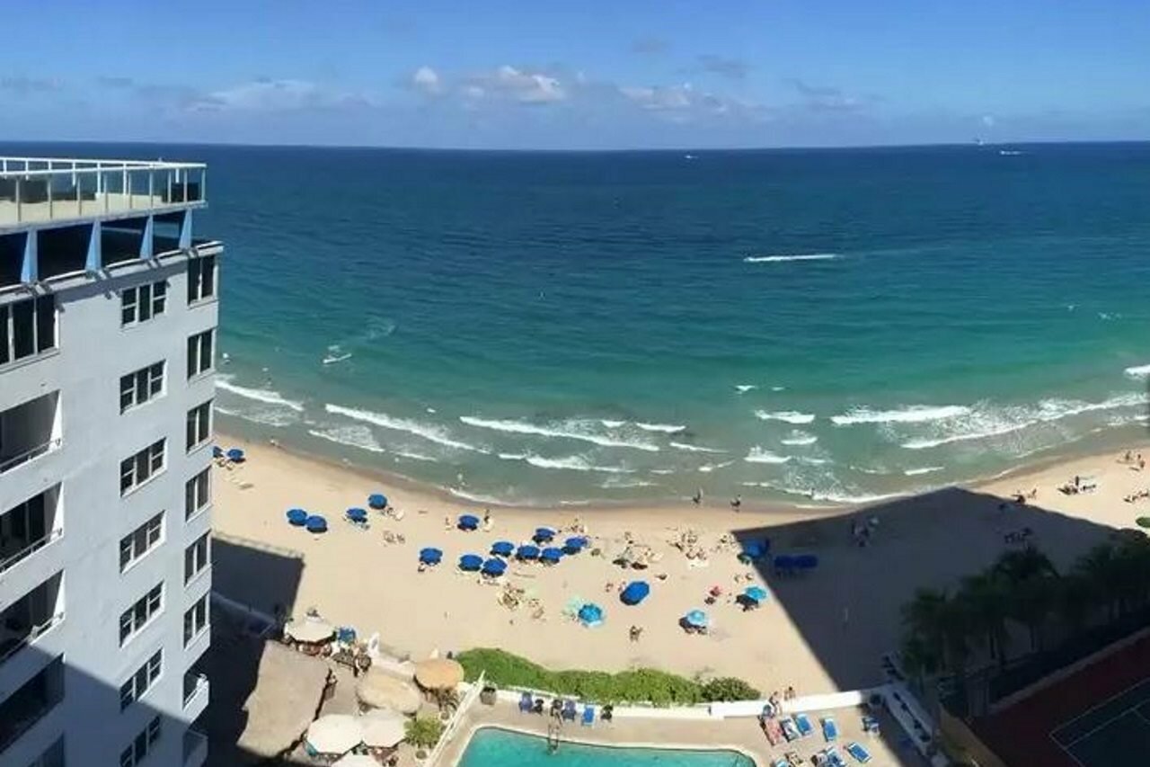 Фото Ocean Manor Beach Hotel