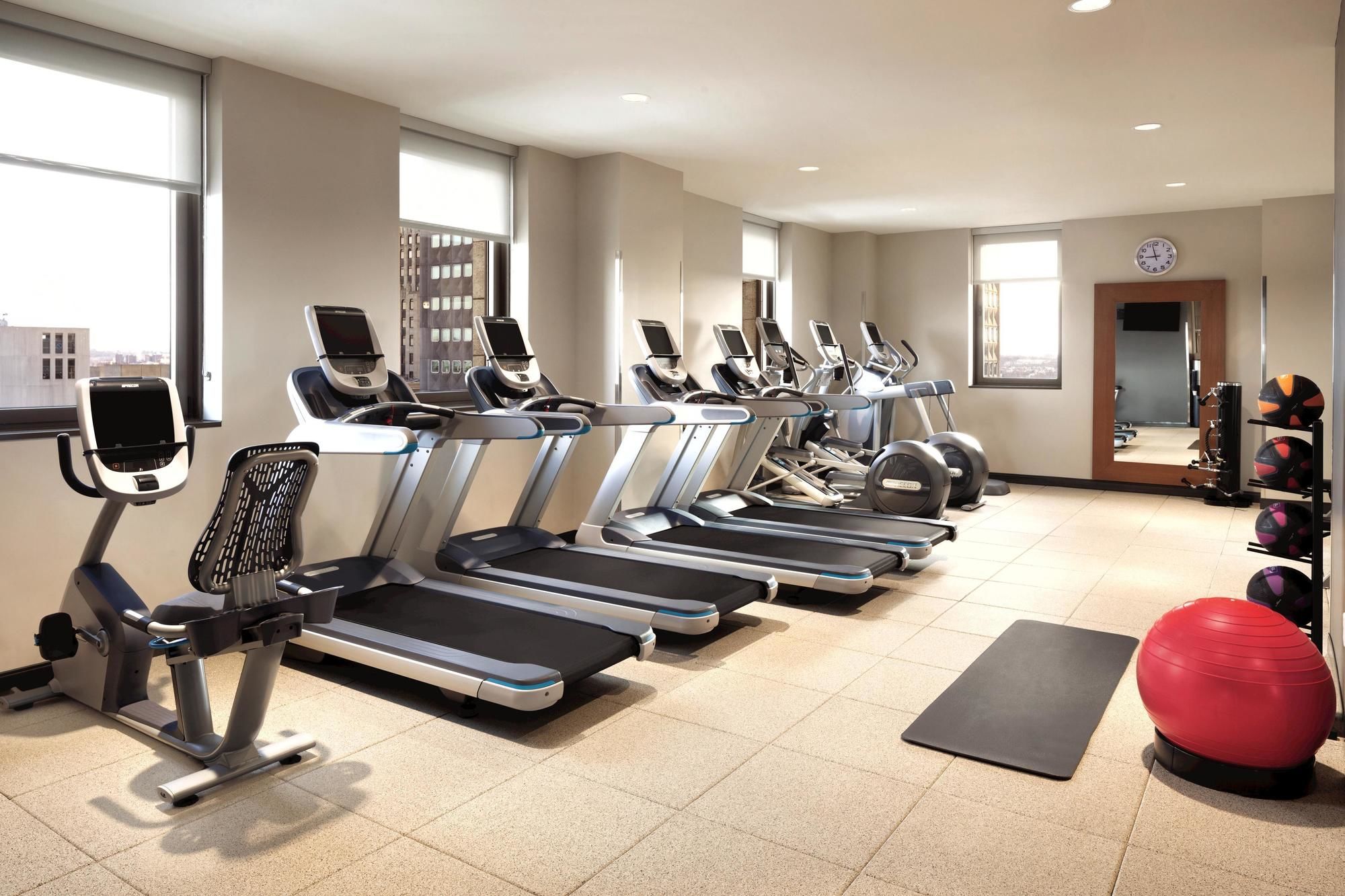 Фото Embassy Suites by Hilton Pittsburgh Downtown