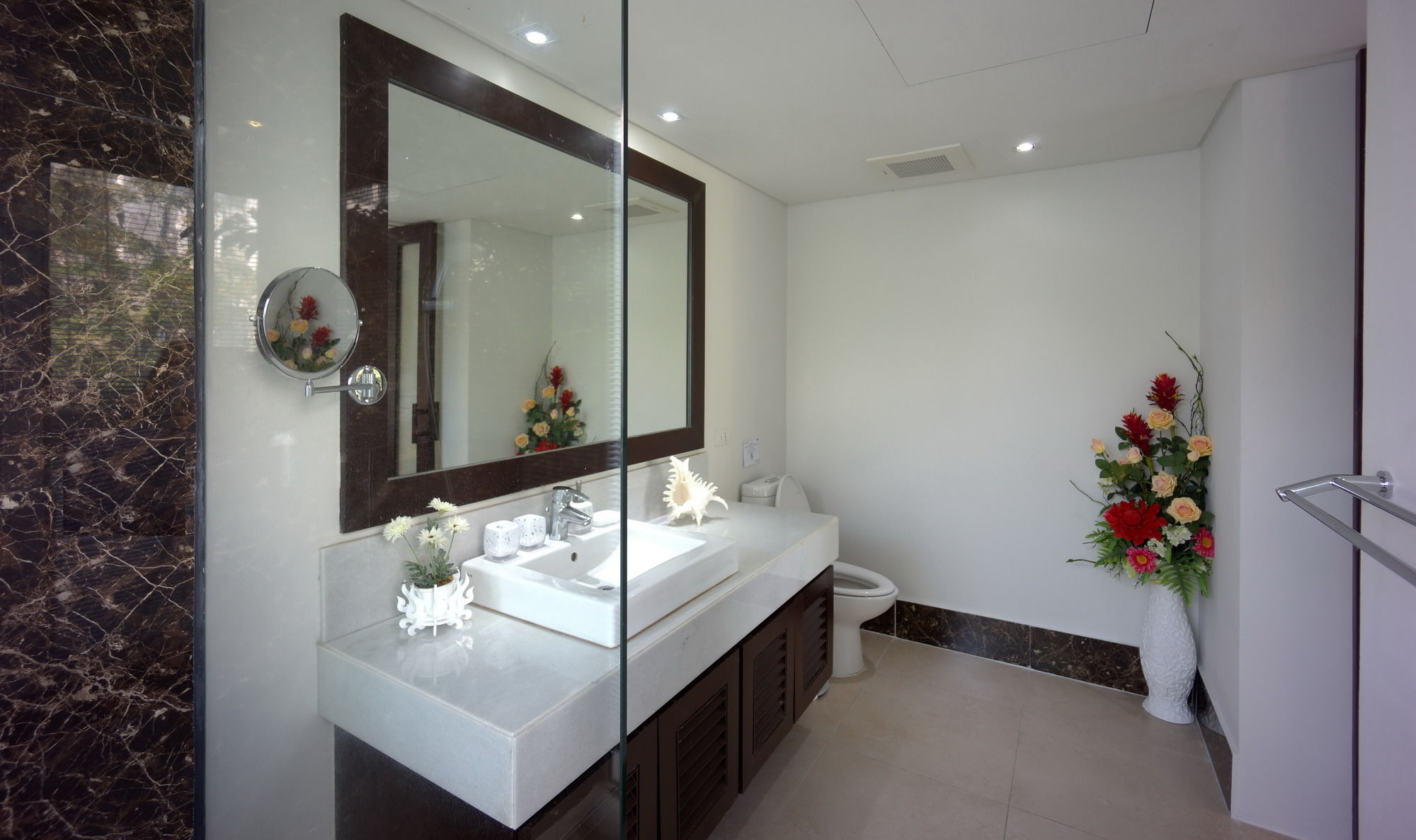 Фото Casuarina Shores Apart Hotel