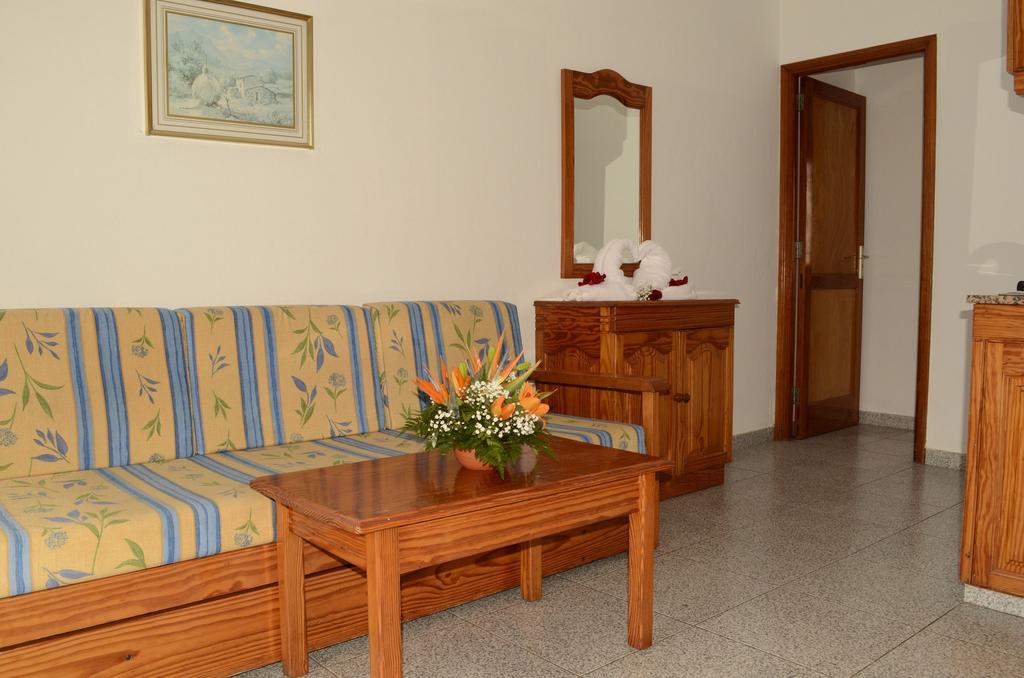 Фото Apartamentos Sol y Paz