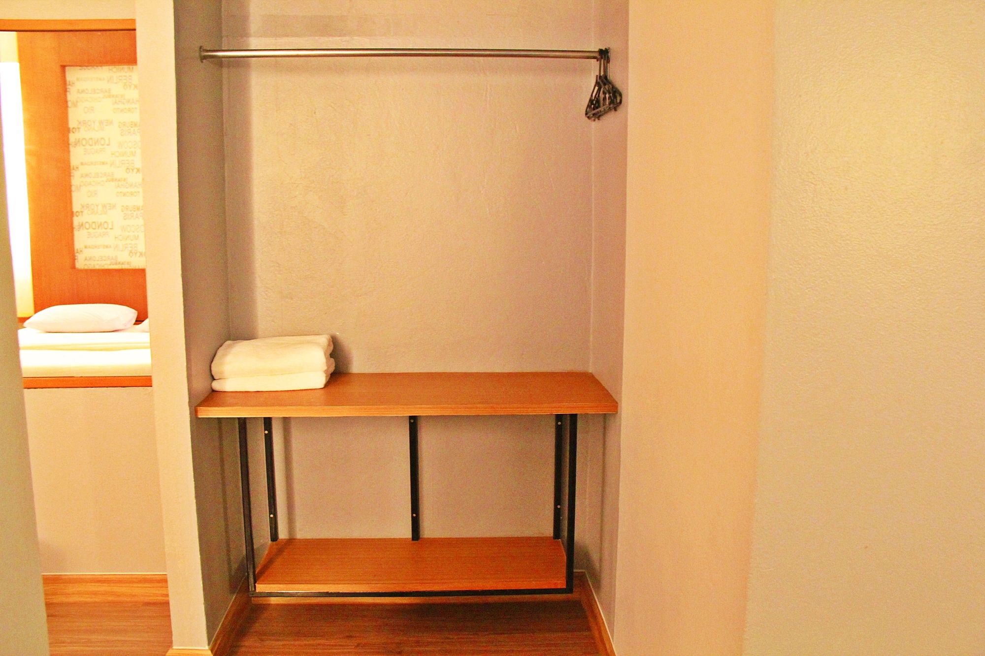 Фото Ruenthip hotel