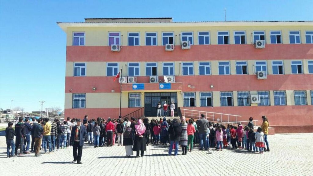 Primary school Yesilova Primary School, Cermik, photo