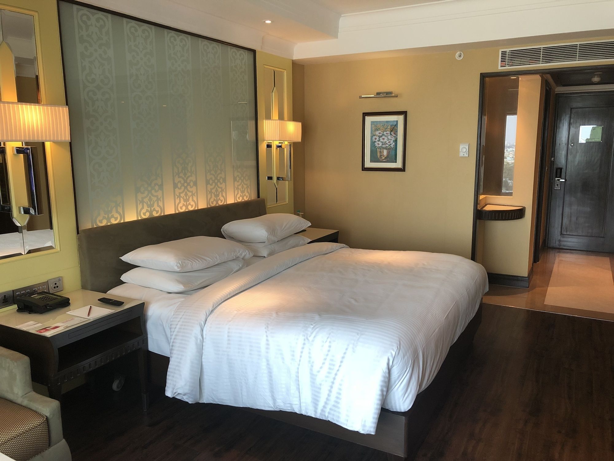Фото Ramada Plaza by Wyndham Chennai