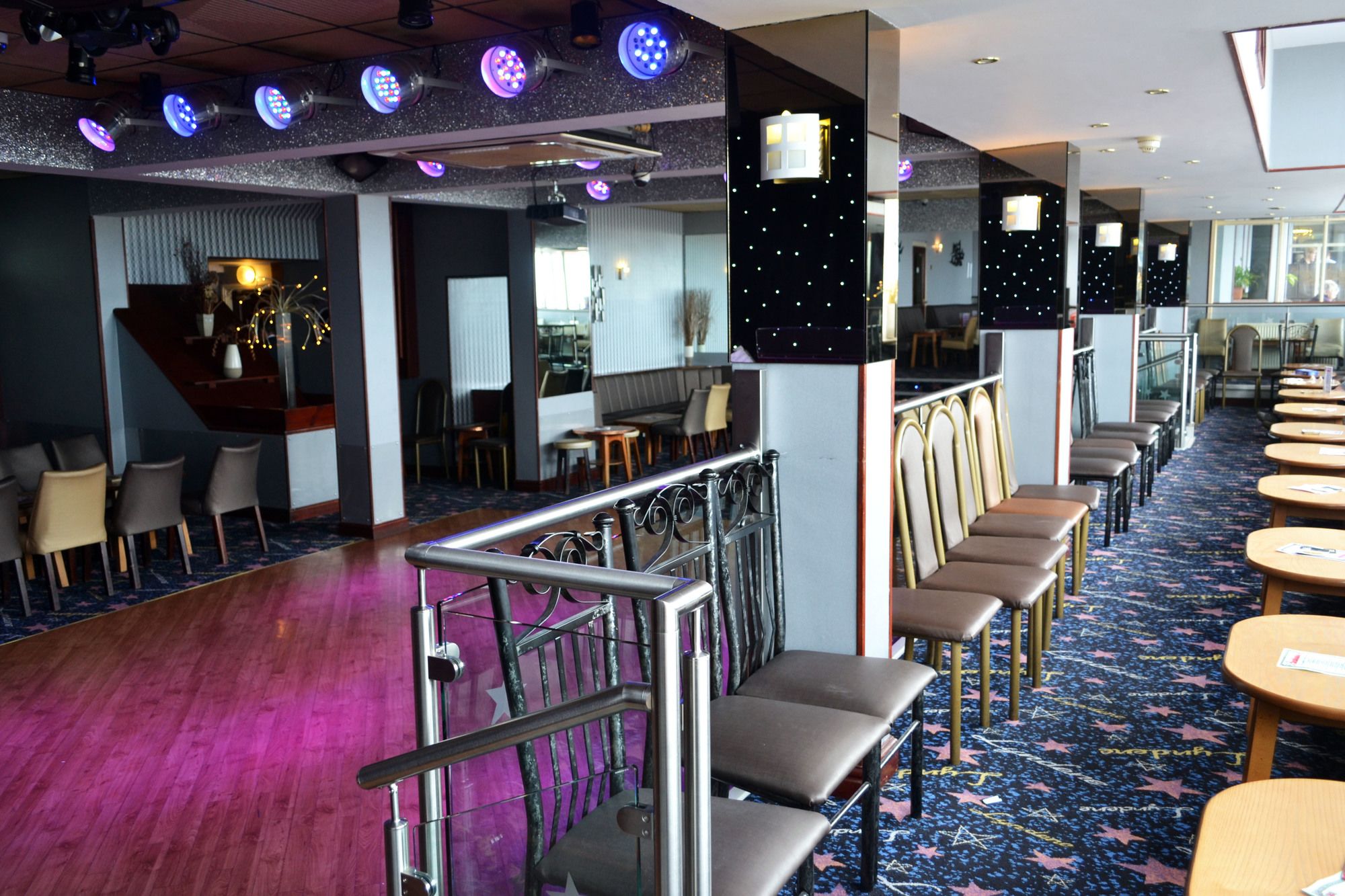 Фото Lyndene Hotel