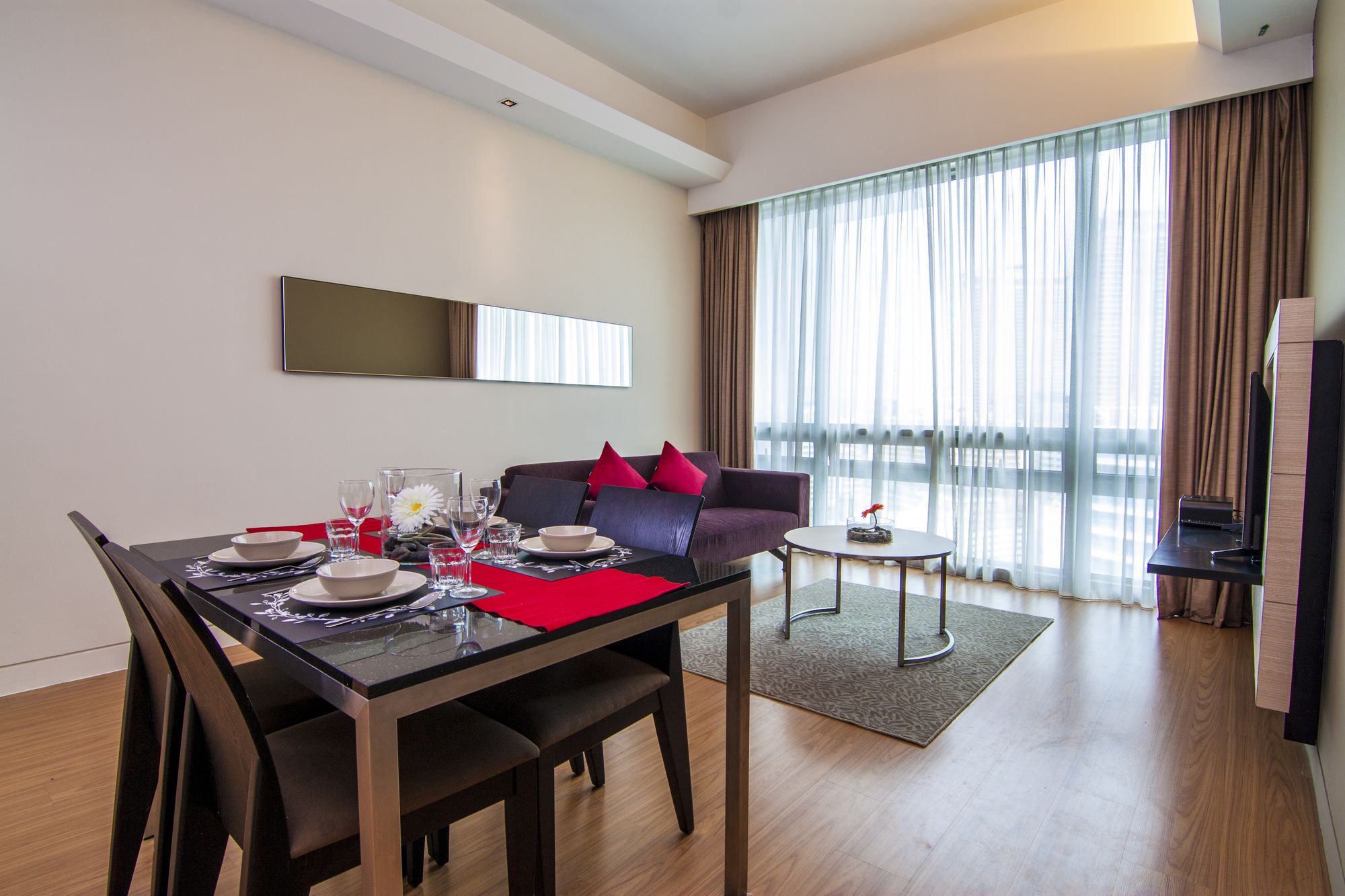 Фото Swiss Garden Residency 1