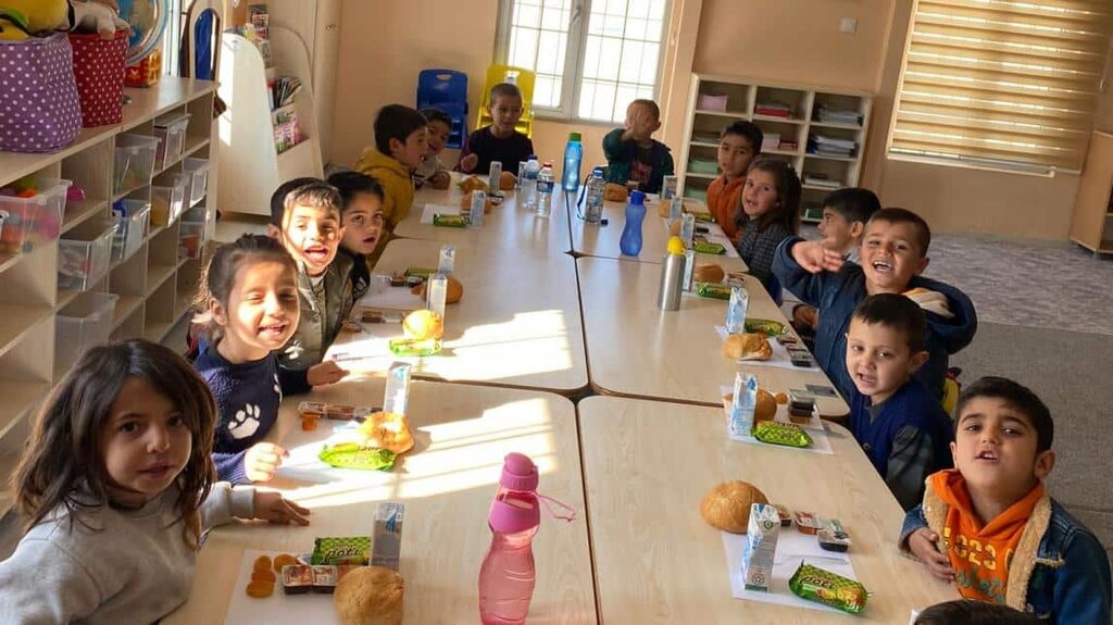 Primary school Esme Primary School, Kiziltepe, photo