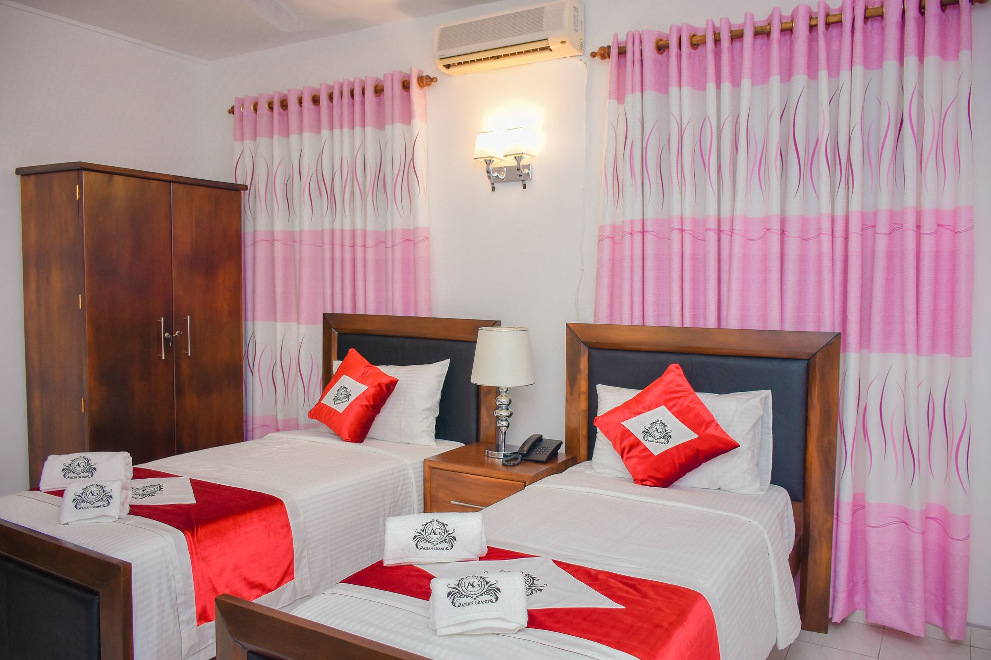 Фото Asian Grand Hotel