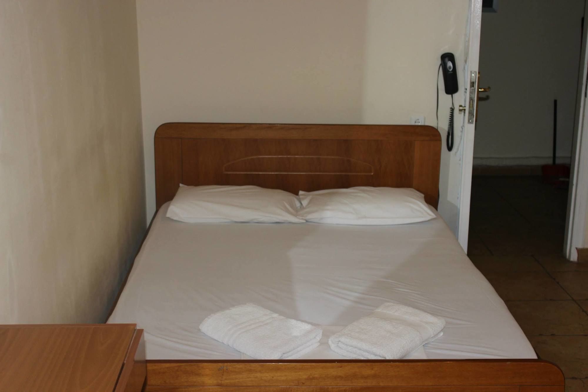 Фото Fivos Hotel - Hostel