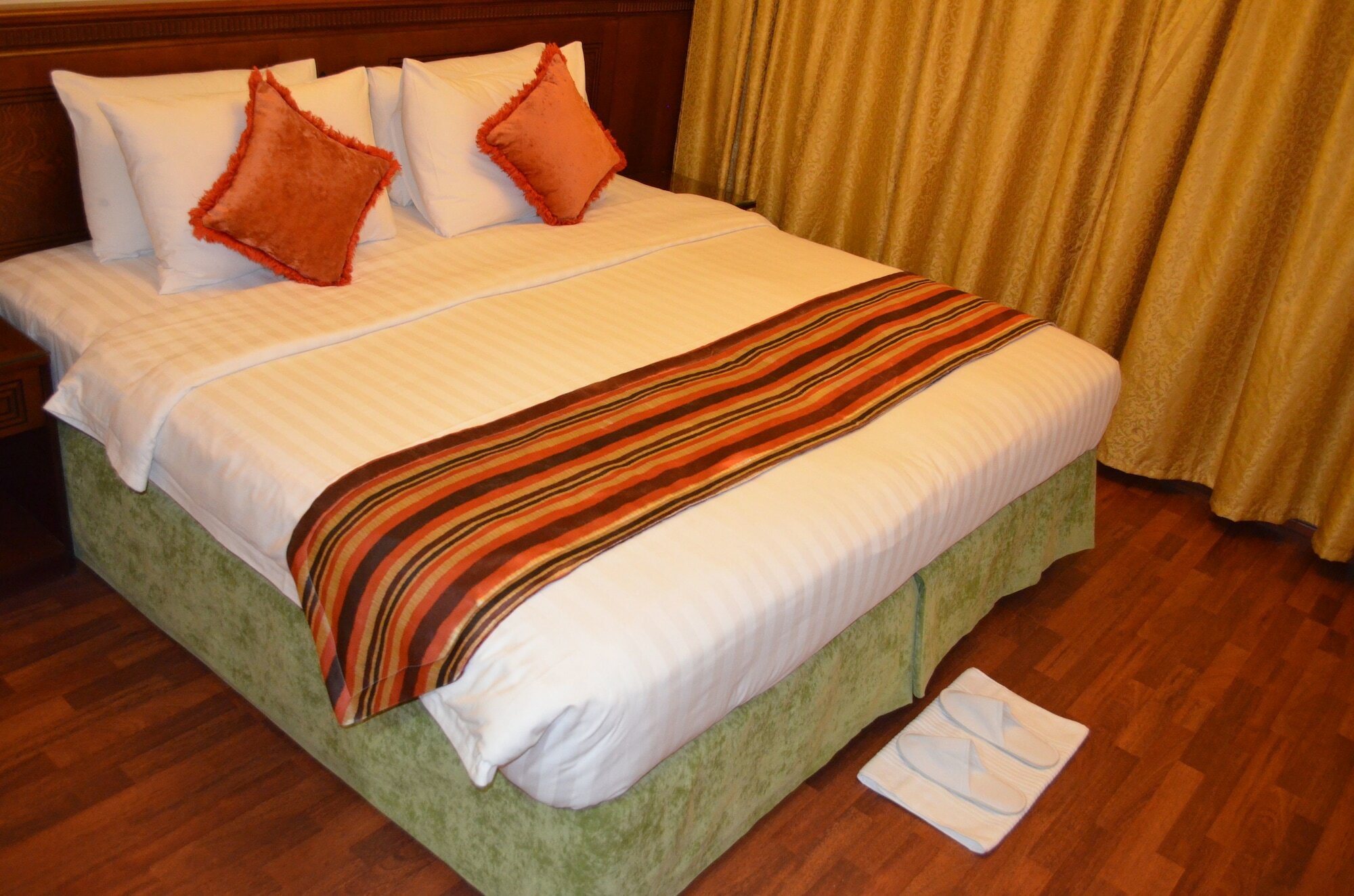 Фото Rotana Al Mesk Hotel