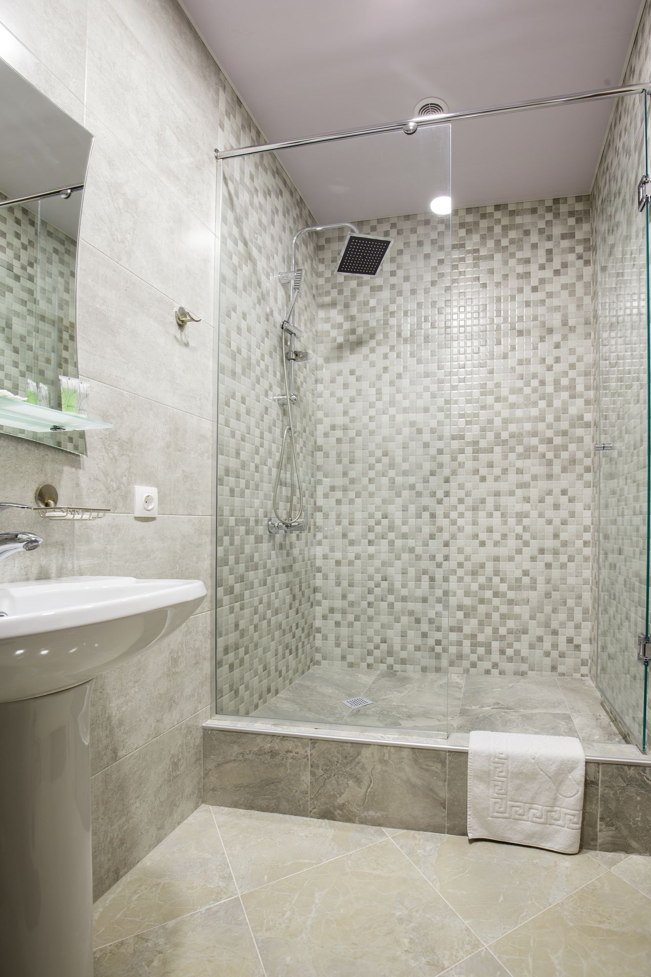 Фото Hotel Gremi