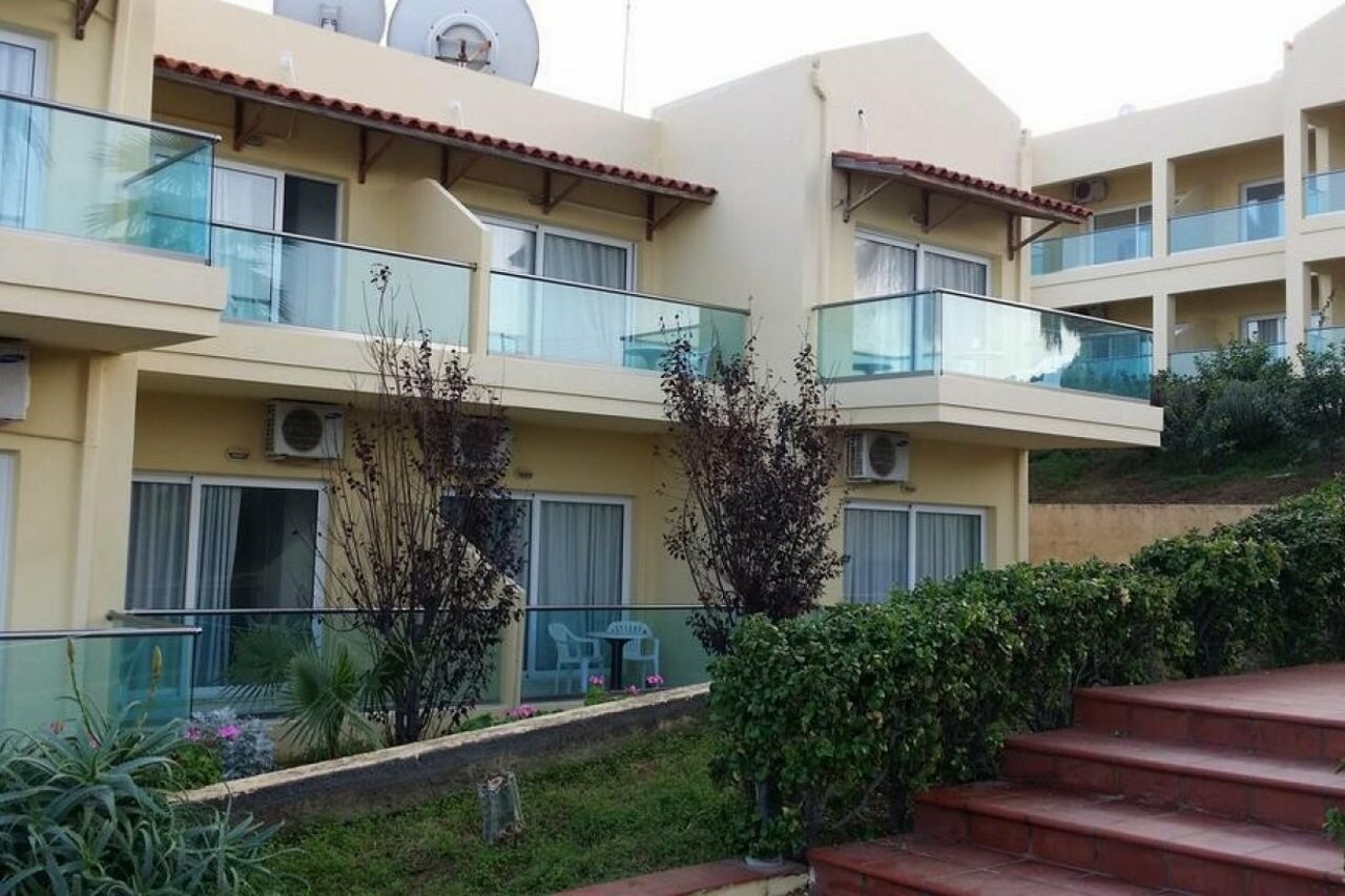 Фото отеля 2