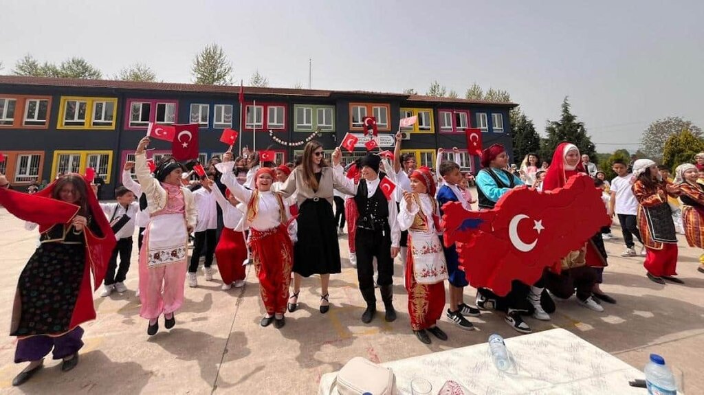 Primary school Topcular Primary School, Cilimli, photo