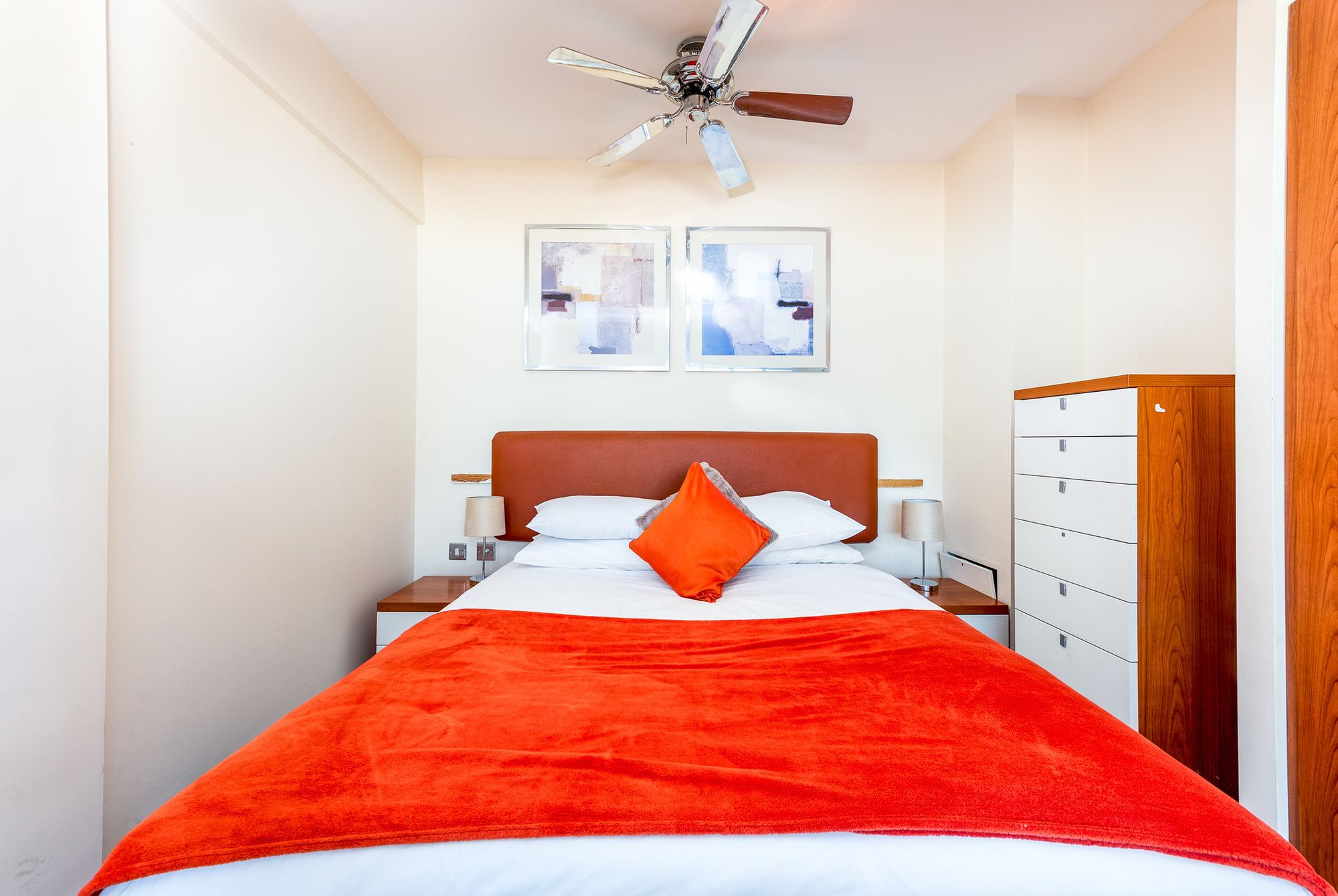 Фото Roland House Apartments