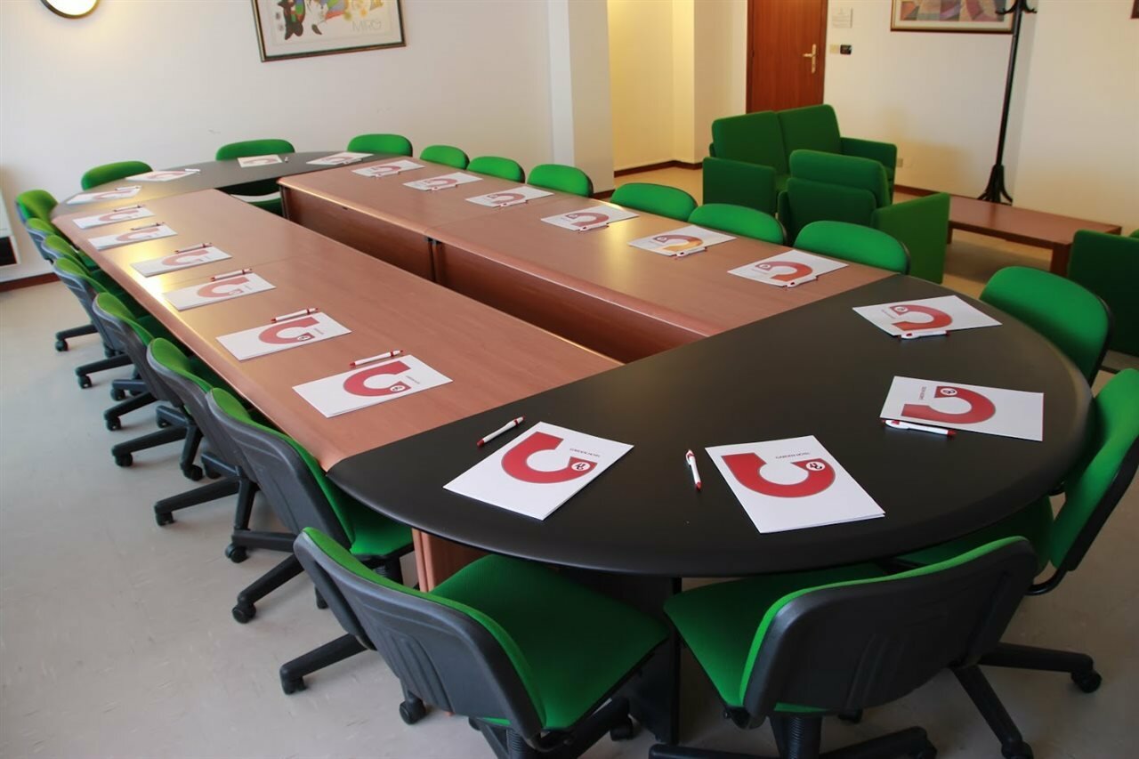 Фото Garden Hotel