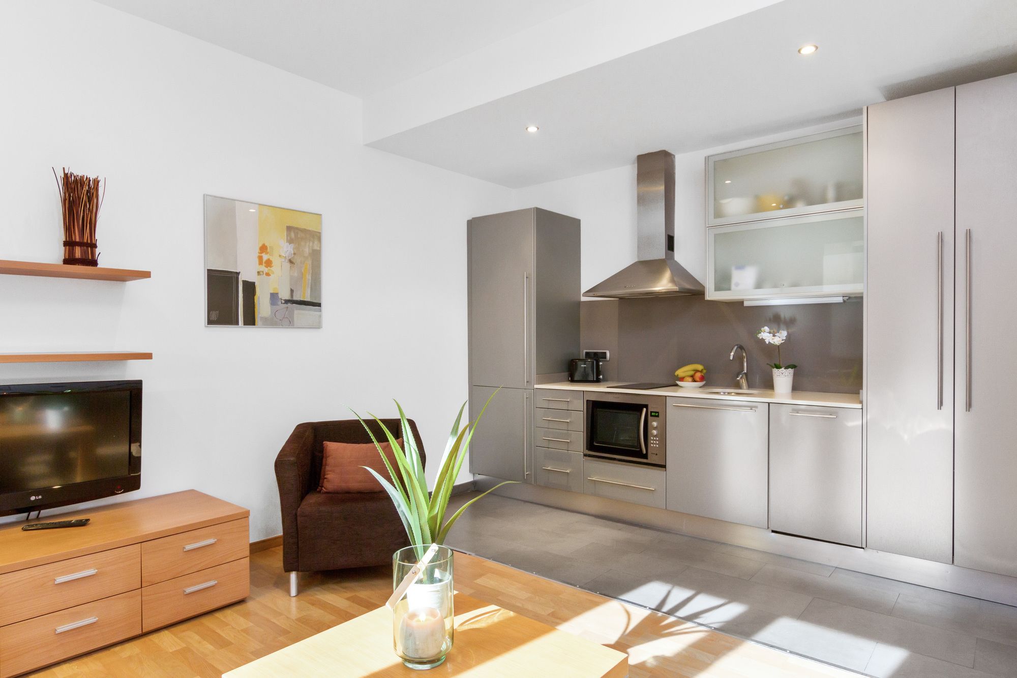 Фото Fisa Rentals Ramblas Apartments